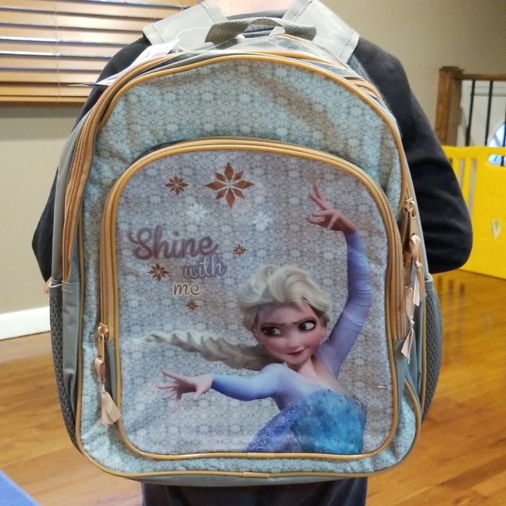Frozen backpack 🎒